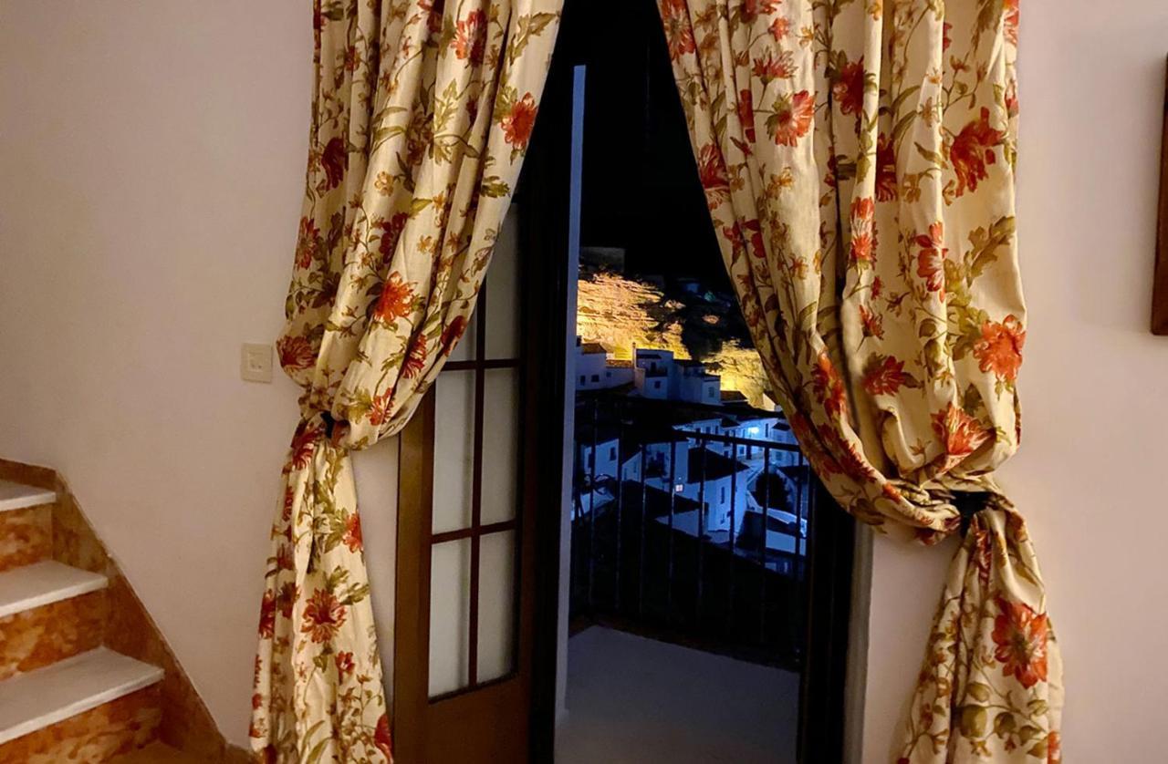 Setenil De Las Bodegas La Casa De La Lelaヴィラ エクステリア 写真